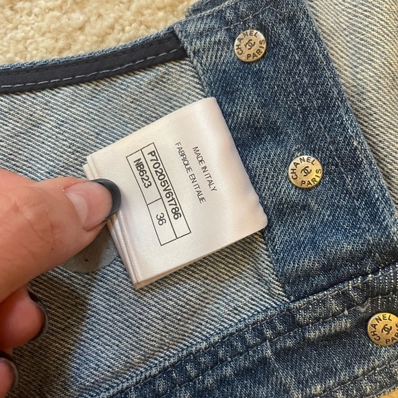 CHANEL Denim vest Italy 36 small 0-4 - Picture 14 of 16